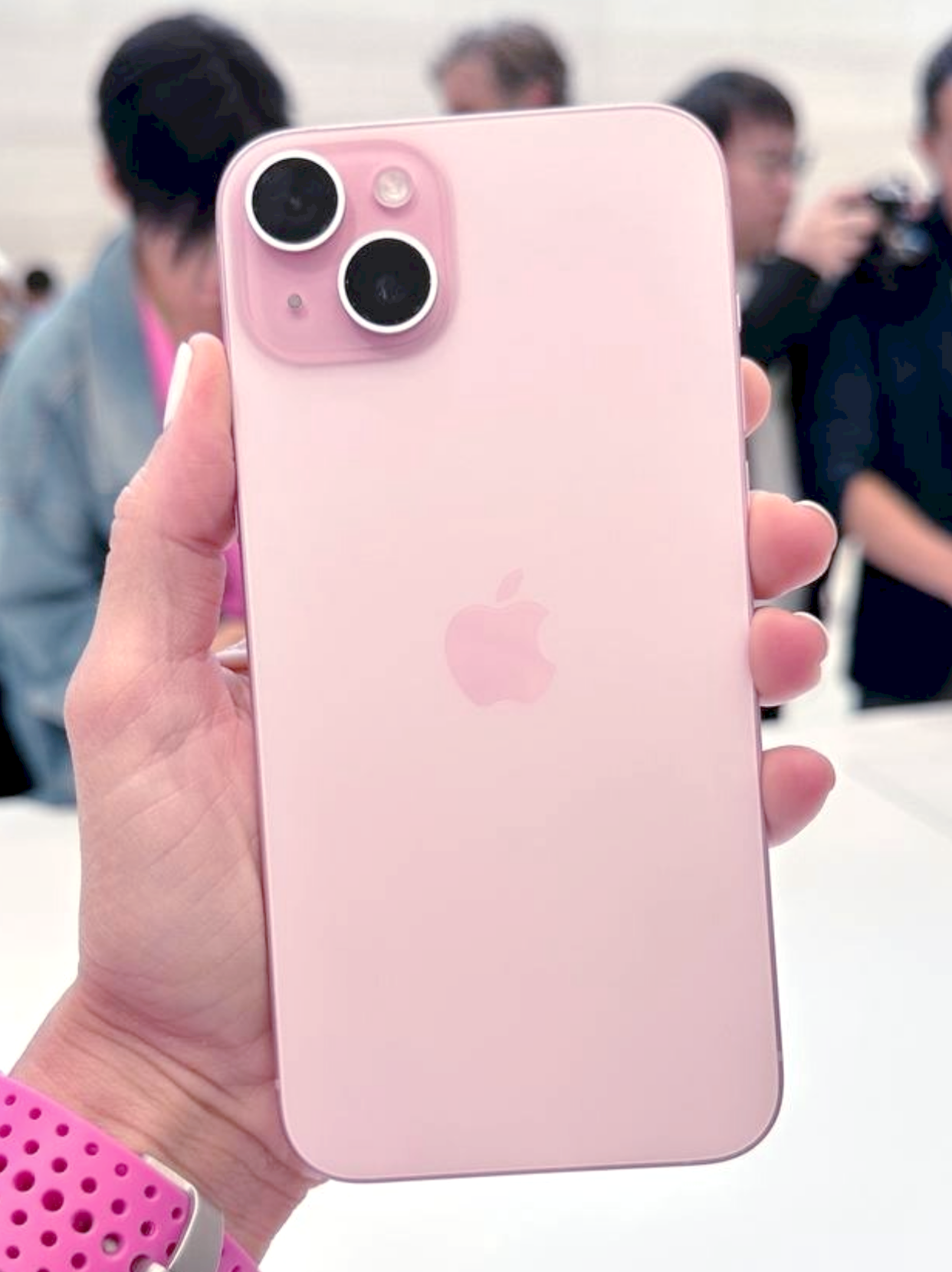 苹果15模样版(iphone15什么样子)-第4张图片-QuickQ官网 苹果15模样版(iphone15什么样子)-第4张图片-QuickQ官网